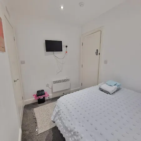Lovely Double Bedroom Liverpool Exterior photo