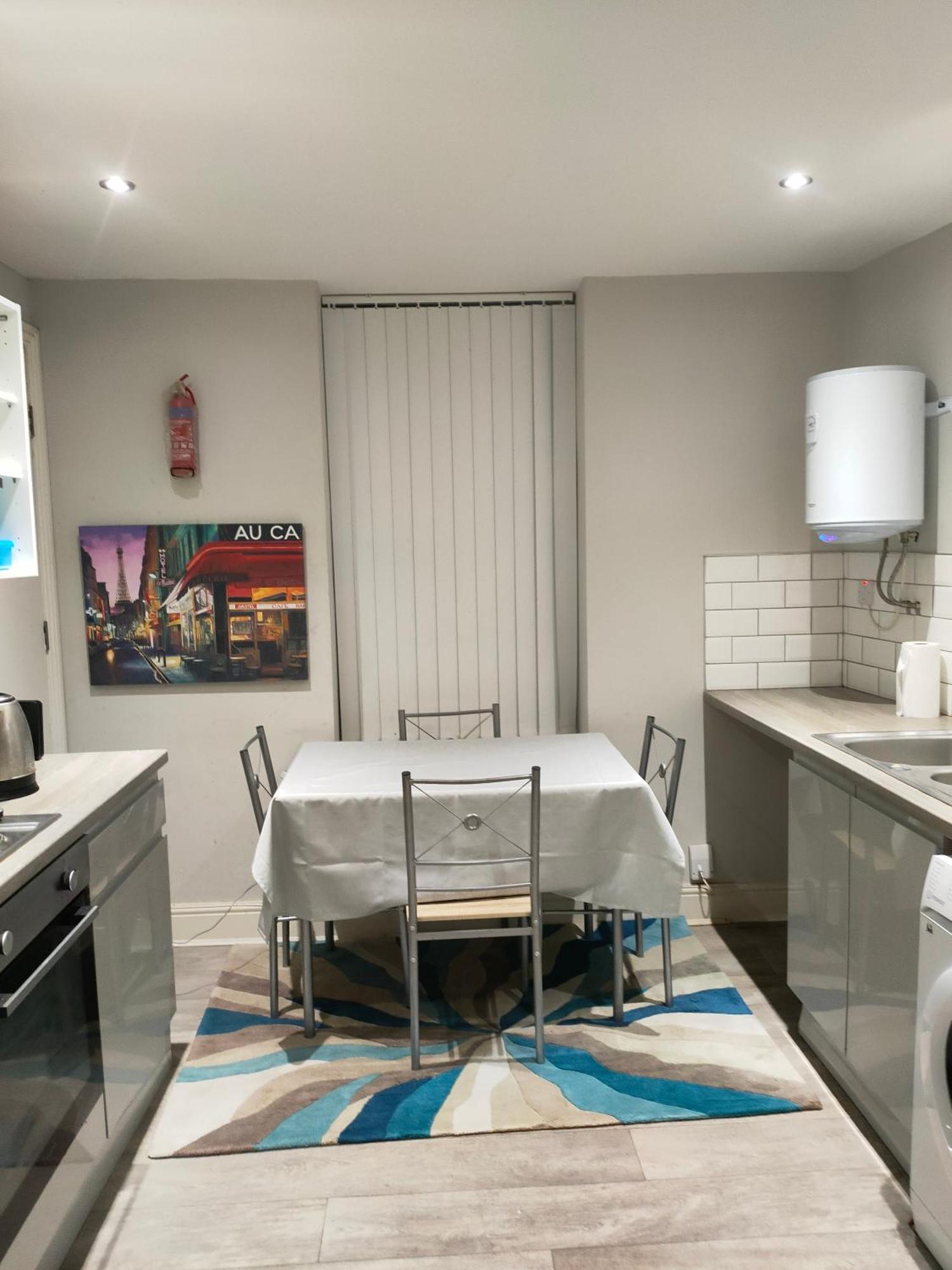 Lovely Double Bedroom Liverpool