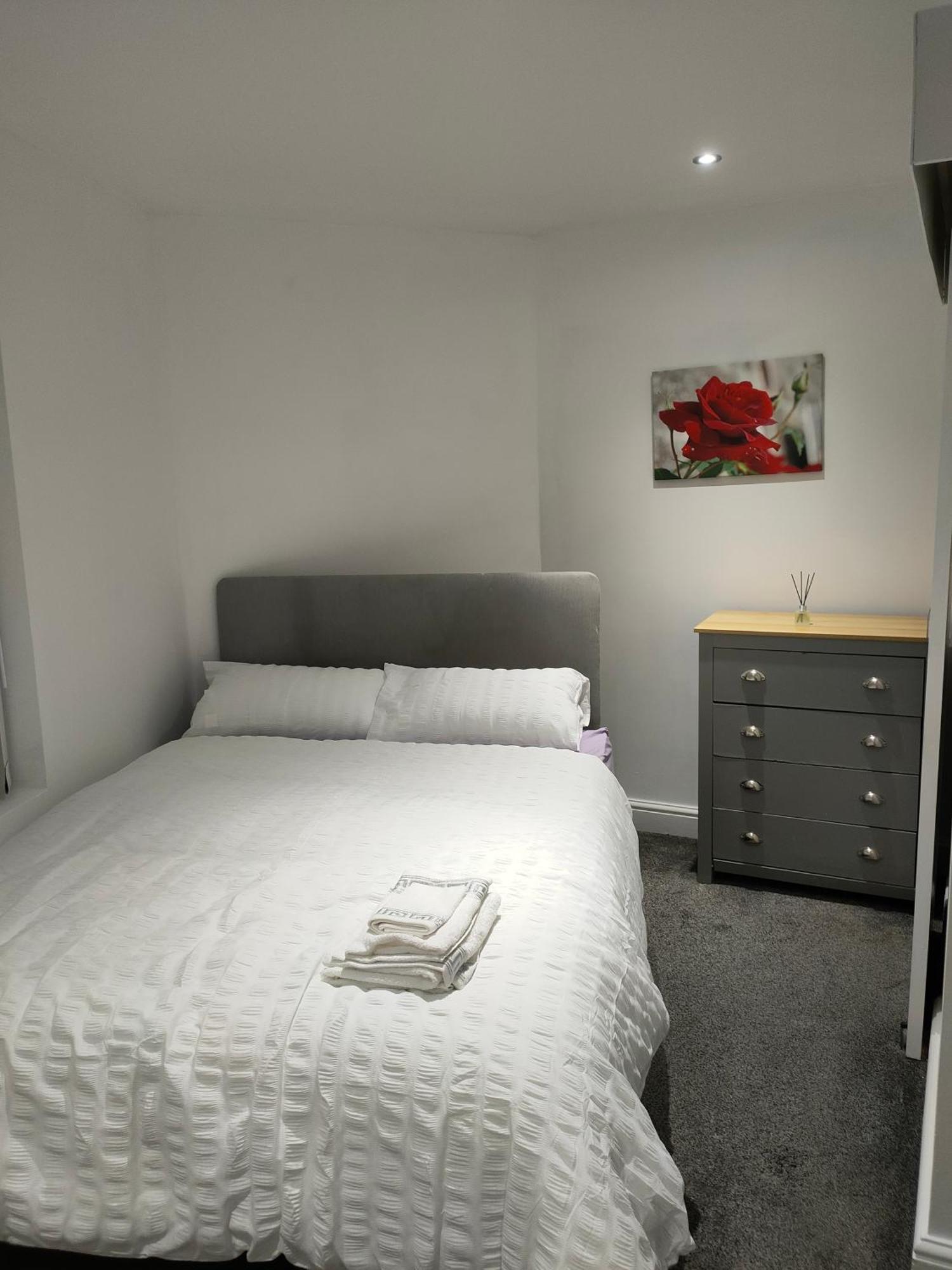 Apartment Lovely Double Bedroom
